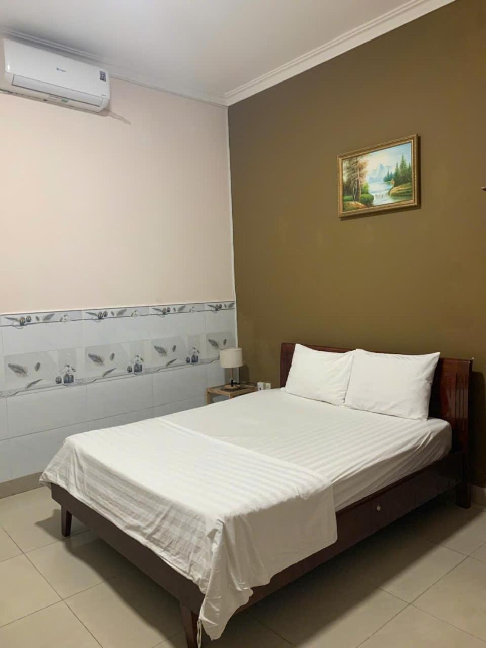 Ha Long Hotel Хошимин Екстериор снимка