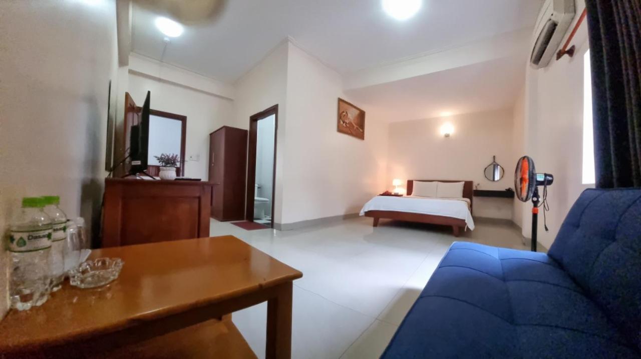 Ha Long Hotel Хошимин Екстериор снимка